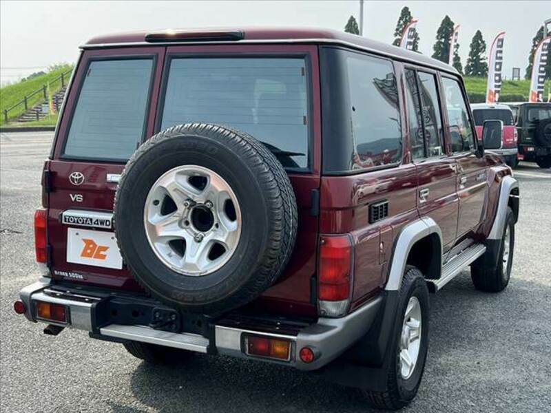 LAND CRUISER