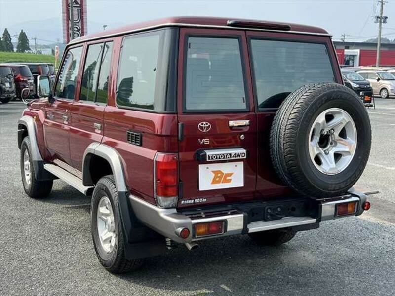 LAND CRUISER