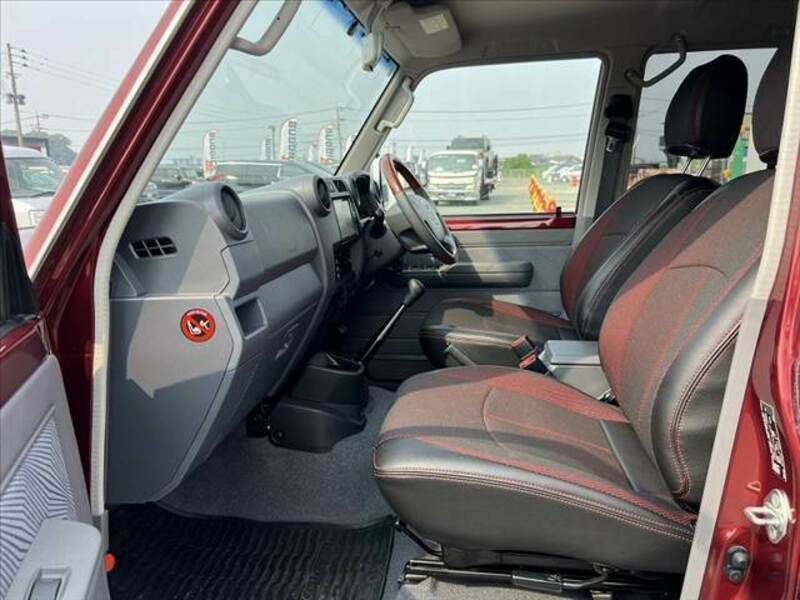 LAND CRUISER