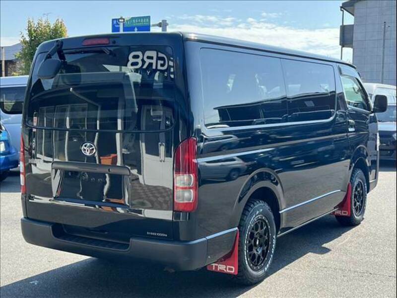 HIACE VAN