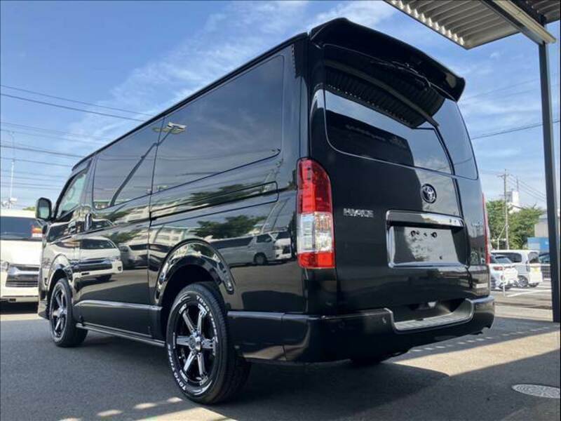 HIACE VAN