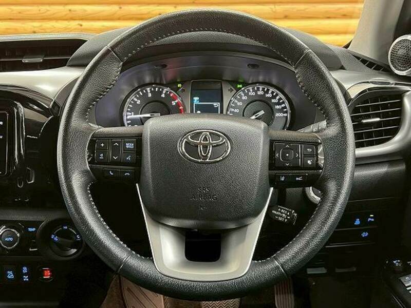 HILUX