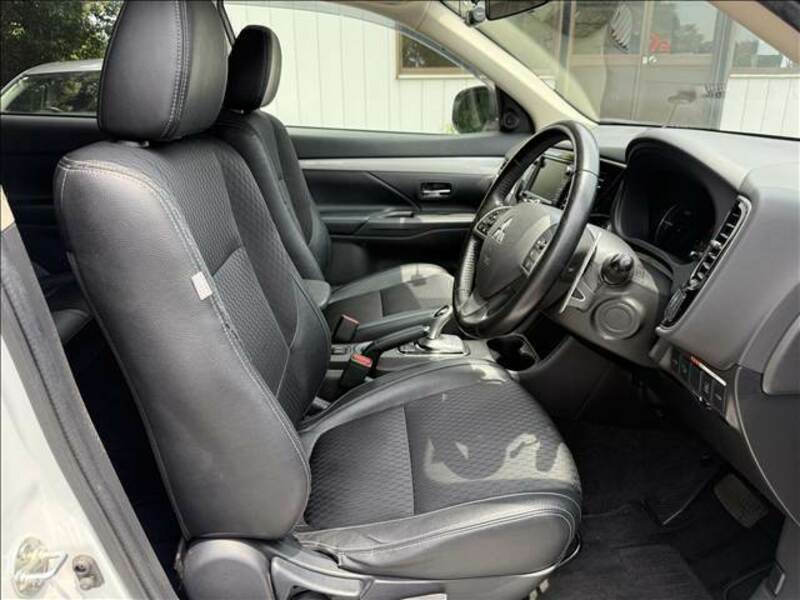 OUTLANDER PHEV