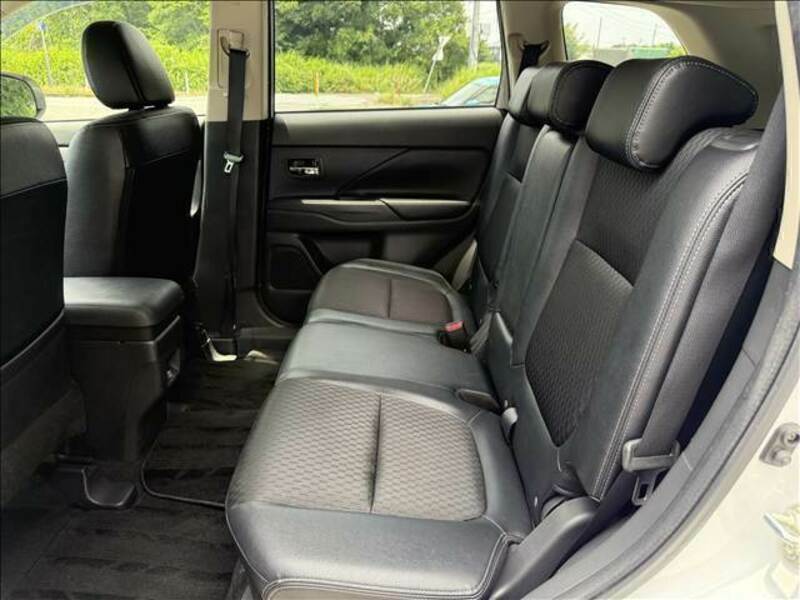 OUTLANDER PHEV