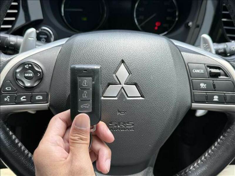 OUTLANDER PHEV