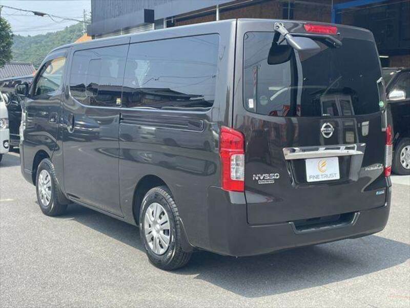 NV350 CARAVAN