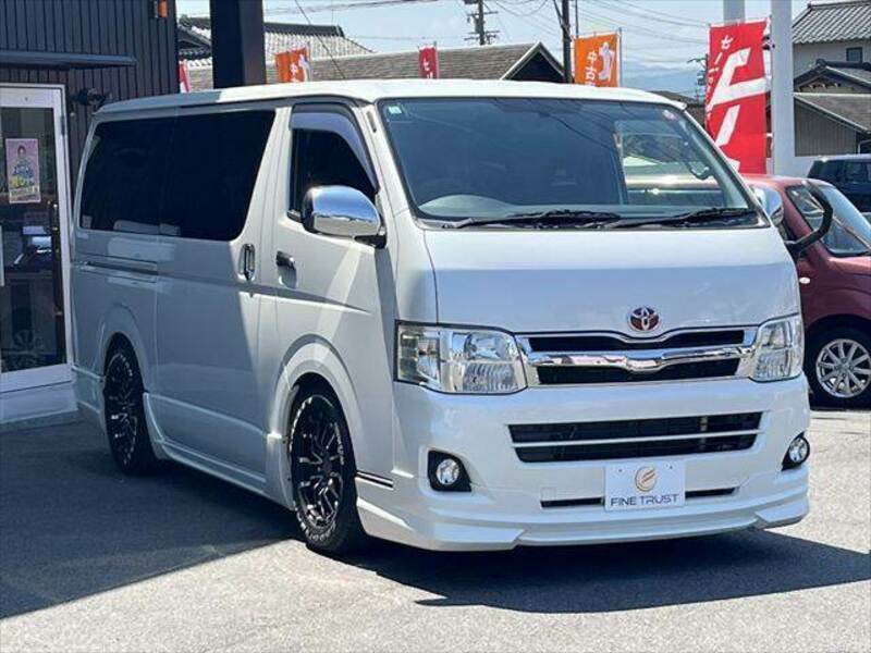 HIACE VAN
