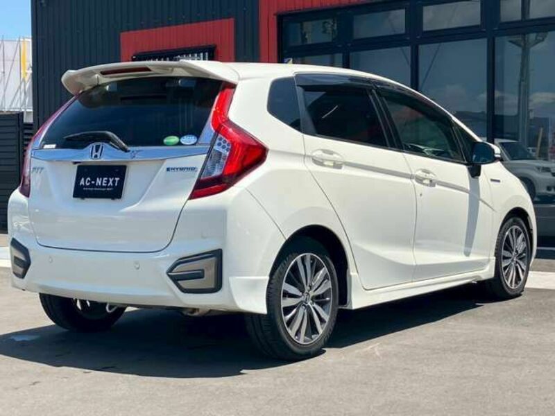 FIT HYBRID