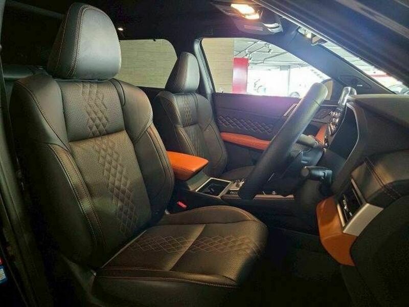 OUTLANDER PHEV