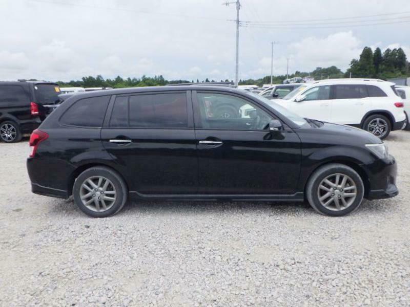 COROLLA FIELDER