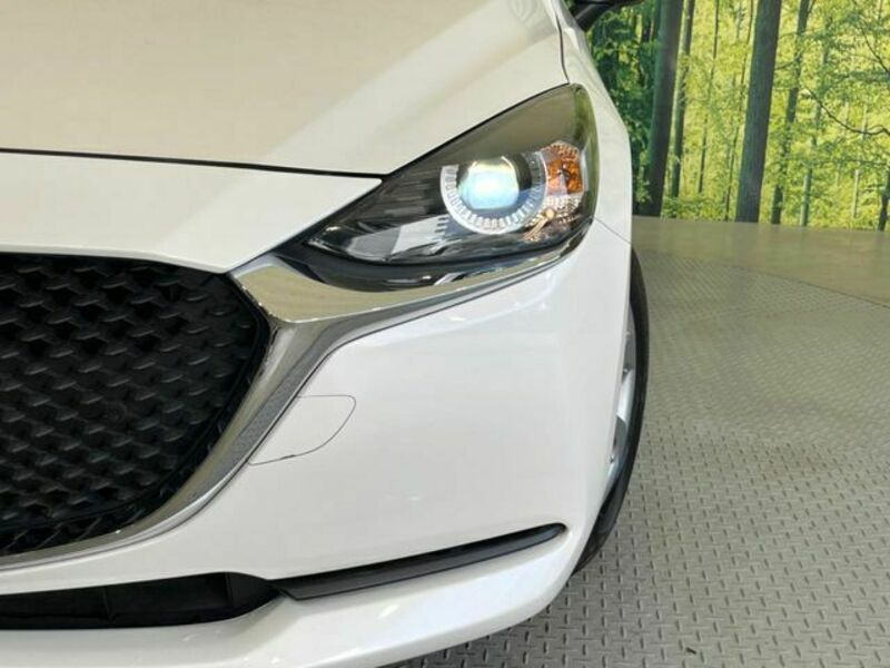 MAZDA2