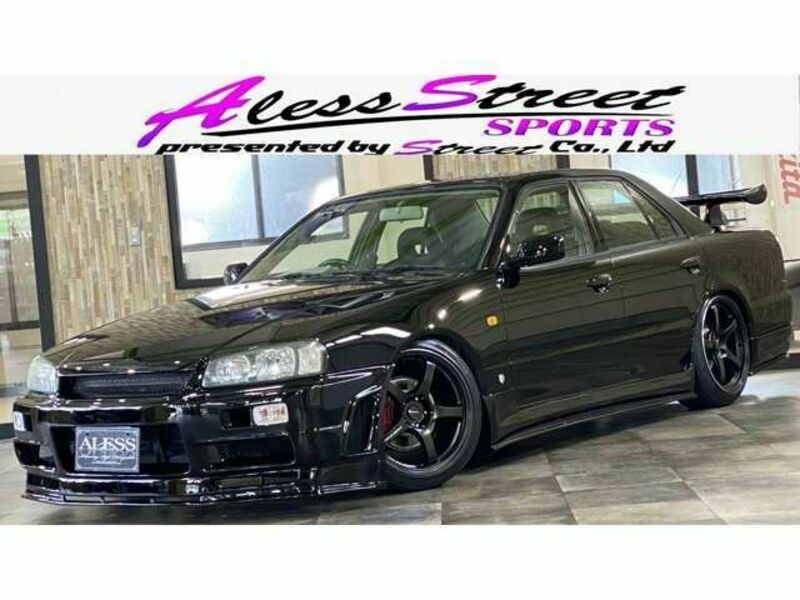 NISSAN SKYLINE