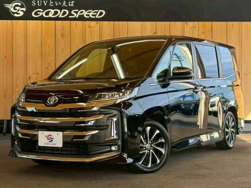 TOYOTA NOAH