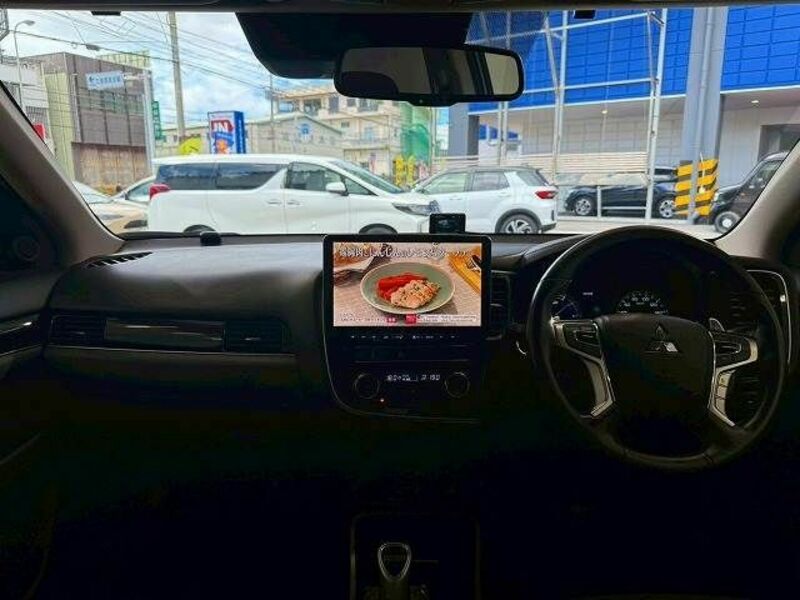 OUTLANDER PHEV