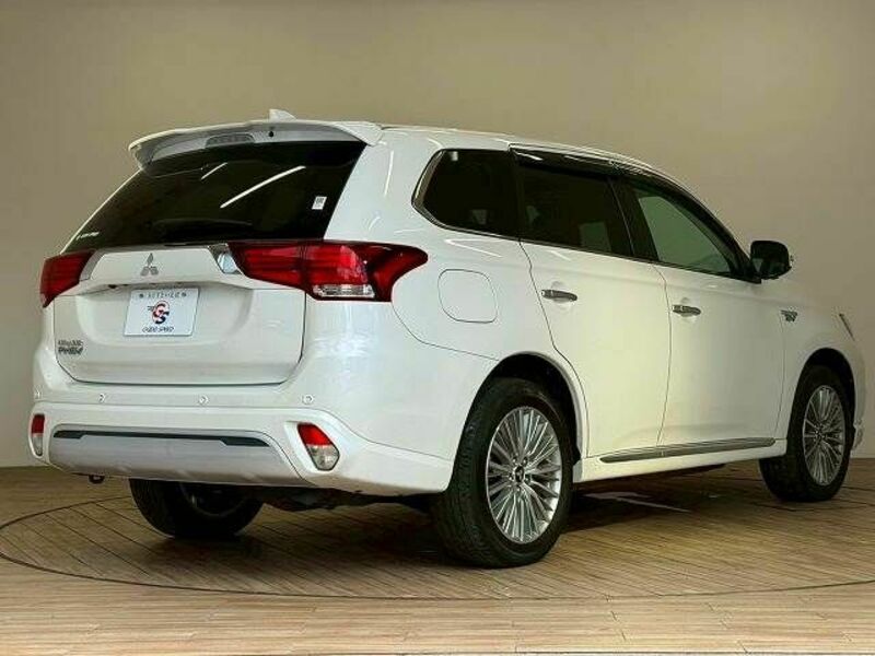OUTLANDER PHEV