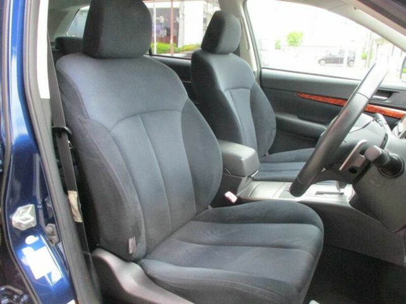 LEGACY OUTBACK