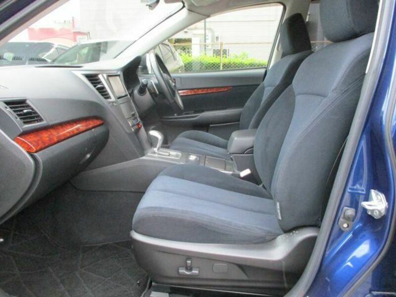 LEGACY OUTBACK