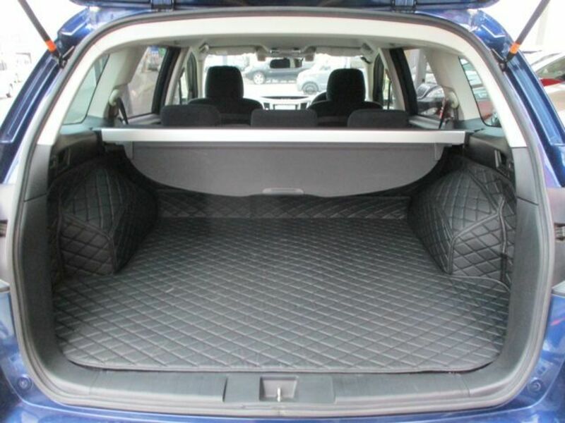 LEGACY OUTBACK