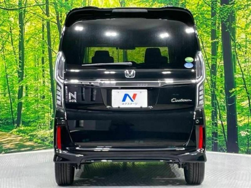 N BOX CUSTOM