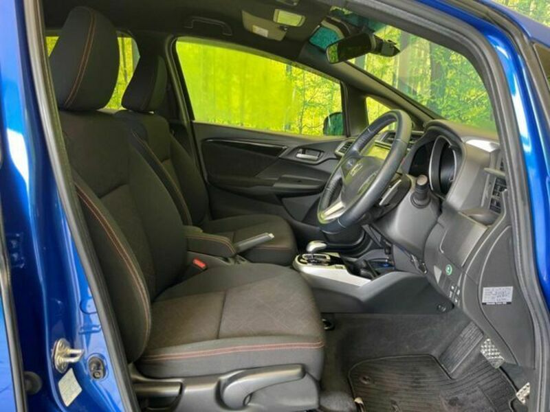 FIT HYBRID