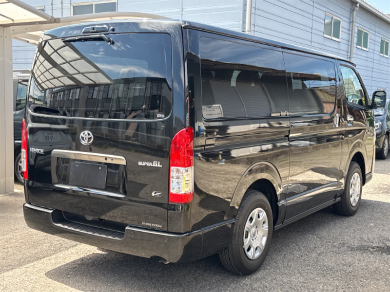 HIACE VAN