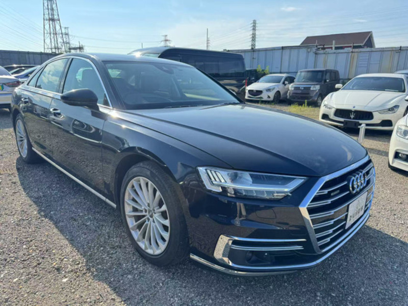 AUDI A8