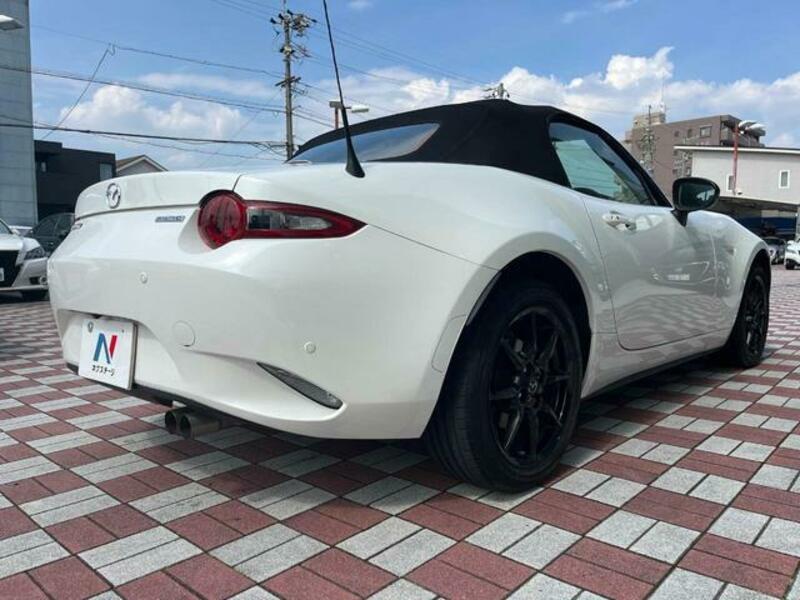 ROADSTER