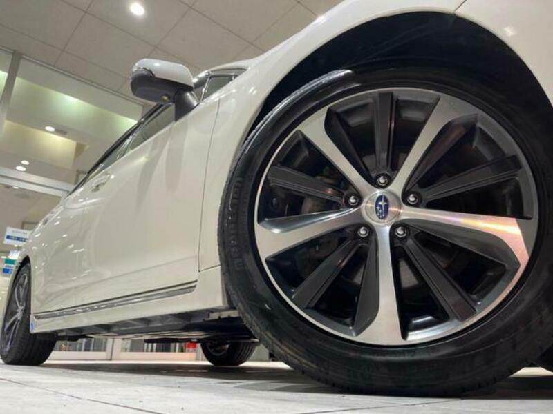 LEGACY B4