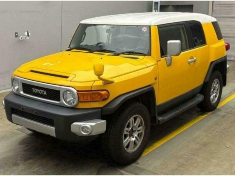 TOYOTA FJ CRUISER