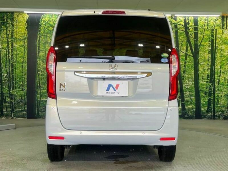 N BOX