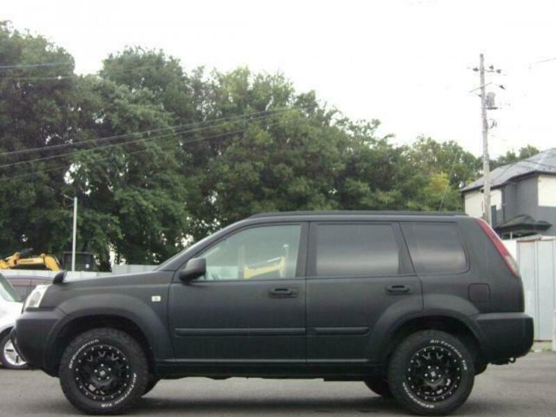 X-TRAIL