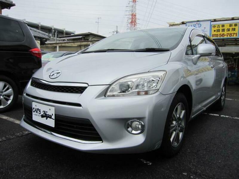 TOYOTA MARK X ZIO