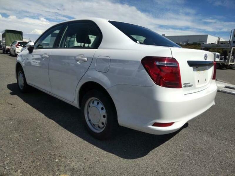 COROLLA AXIO