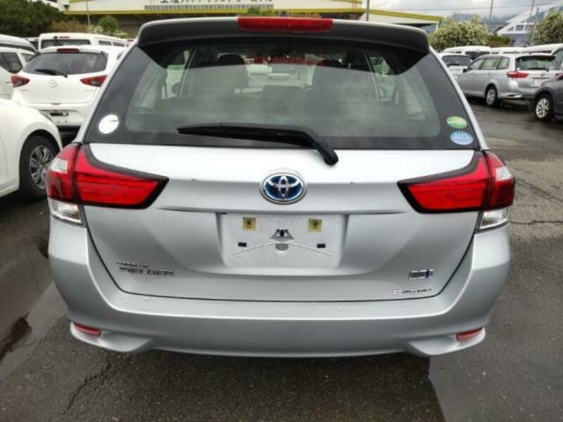 COROLLA FIELDER