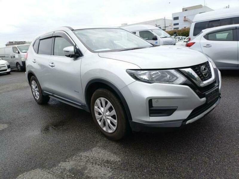 X-TRAIL