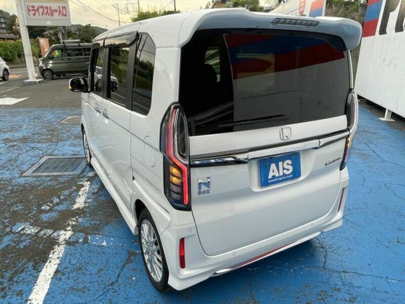 N BOX CUSTOM