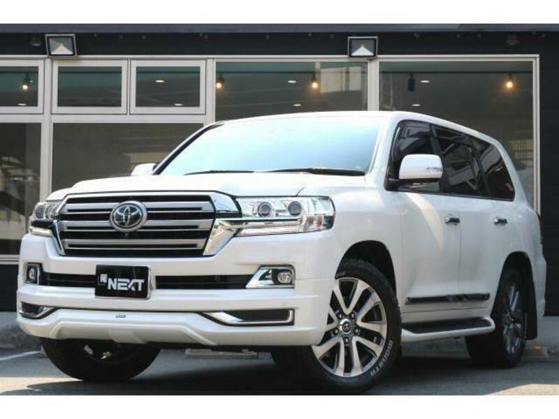 TOYOTA LAND CRUISER