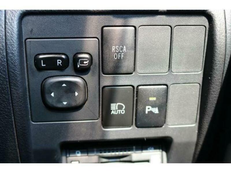 LAND CRUISER