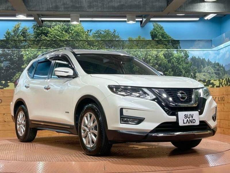 X-TRAIL