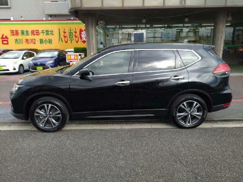 X-TRAIL