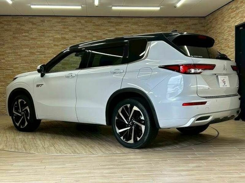 OUTLANDER PHEV