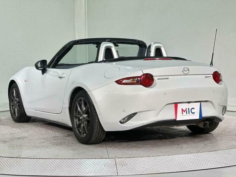 ROADSTER