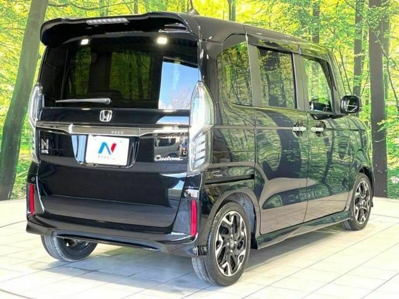 N BOX CUSTOM