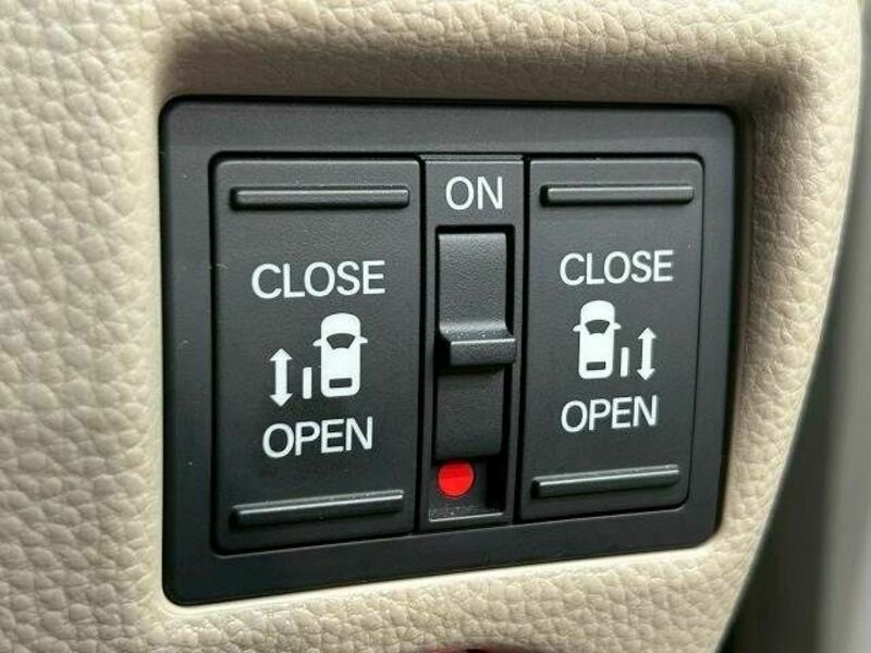 N BOX