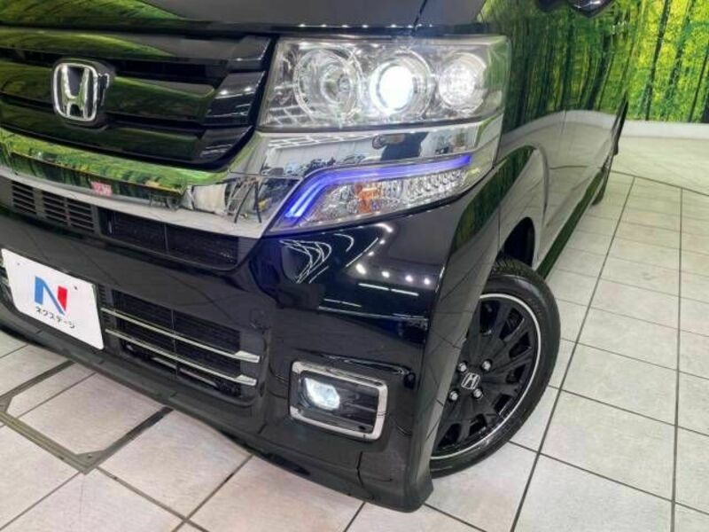 N BOX CUSTOM