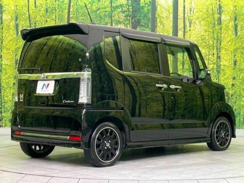 N BOX CUSTOM