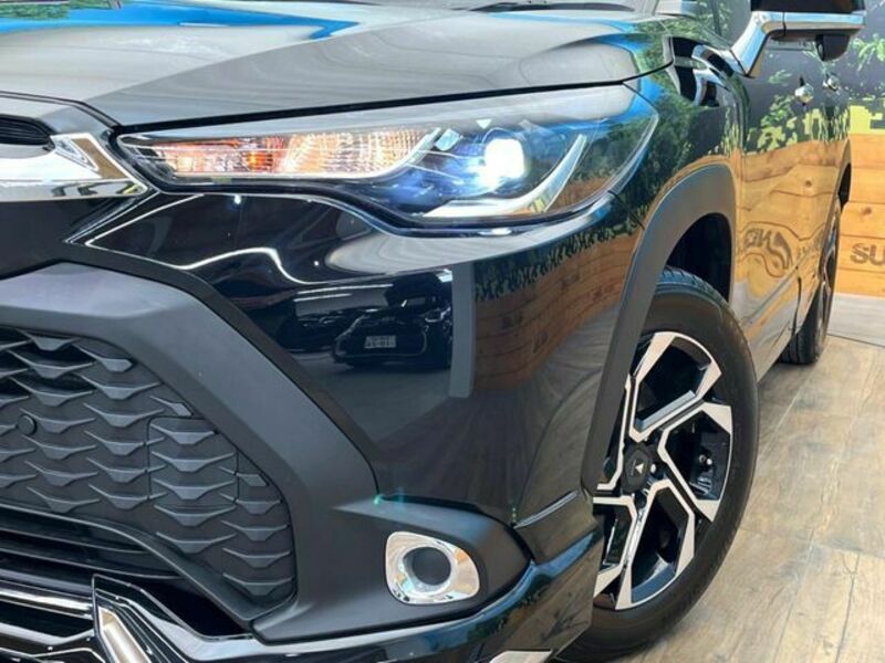COROLLA CROSS