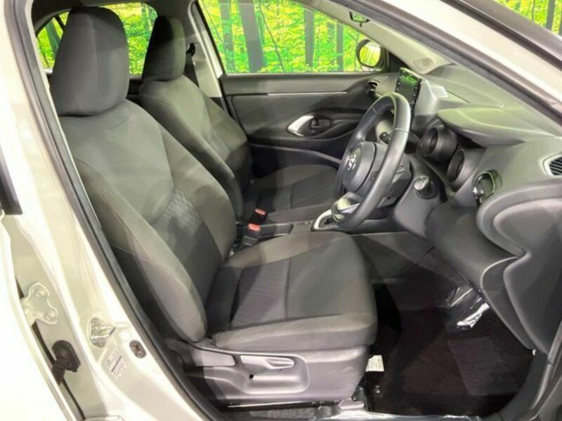 YARIS CROSS