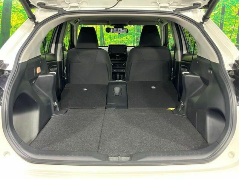 YARIS CROSS