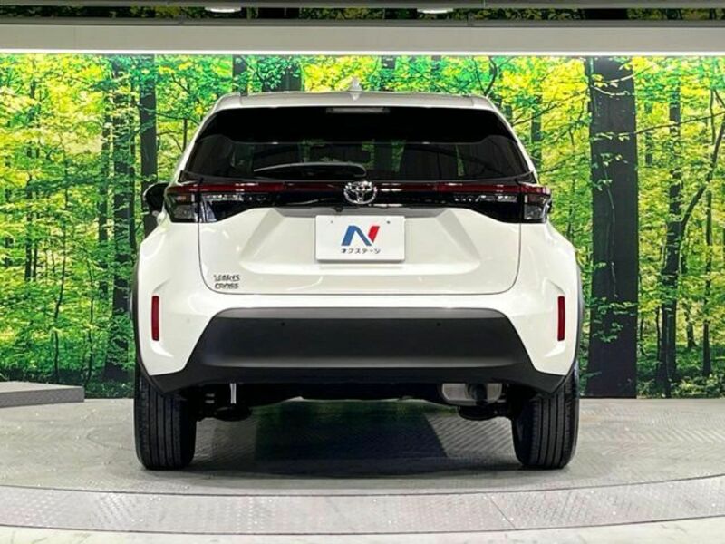 YARIS CROSS